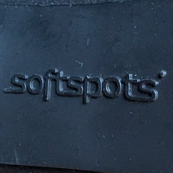 VTG Black Wedge Pumps - Picture 6 of 11